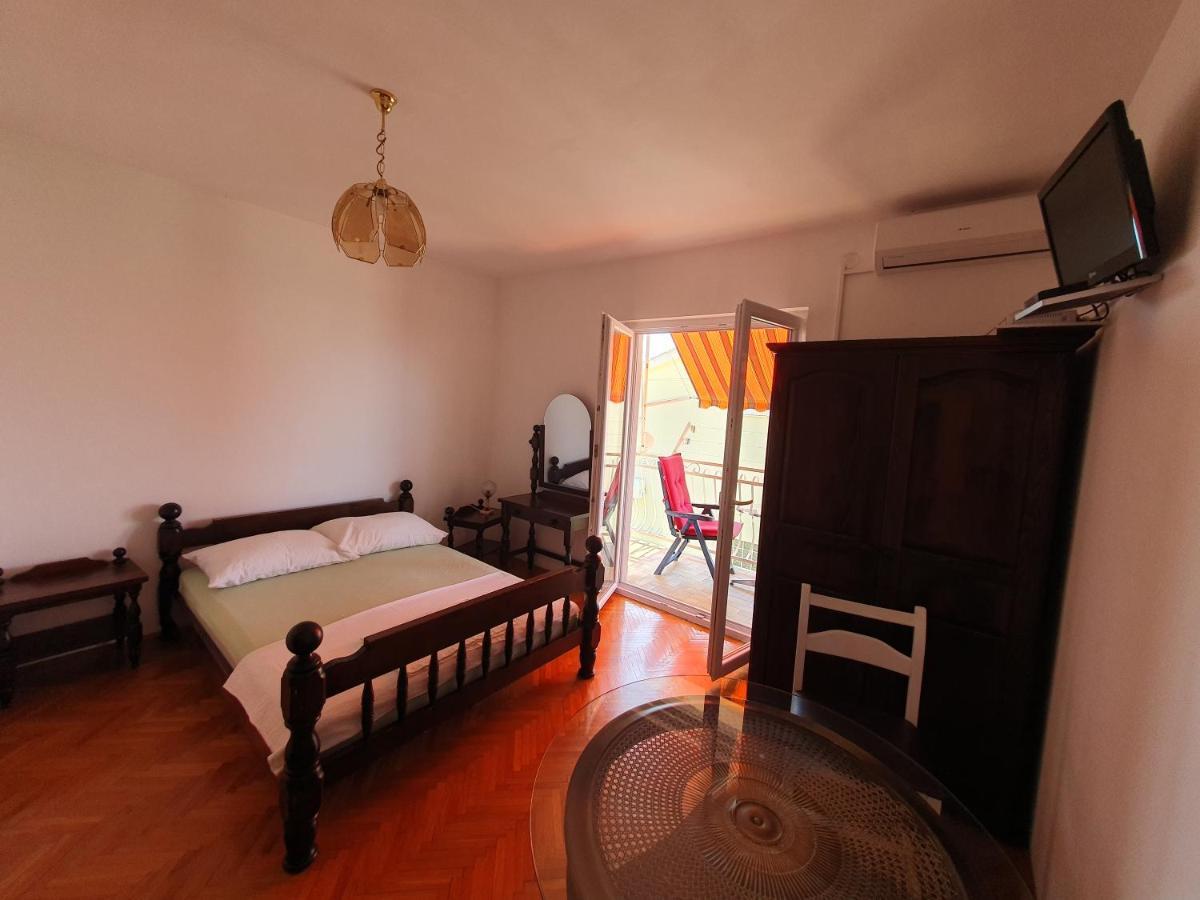 Apartmani Miljak Omiš Kültér fotó